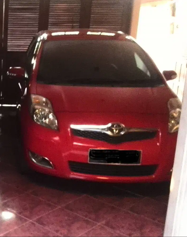 Toyota Yaris J (AT bensin 2009)