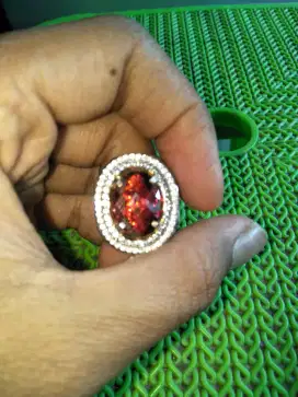 Batu Permata Garnet Hessonit