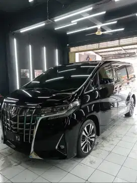 ALPHARD HITAM 2018