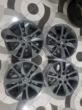 Velg oem innova reborn R16 pcd 5x114 ada 4bj