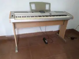 Piano Yamaha DGX 505. 88 tuts.kaki kayu ori. Bs SD Card