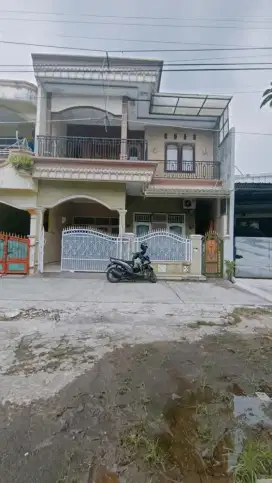 DIJUAL BU RUMAH SANGAT STRATEGIS DAN NYAMAN  2LT PERUMNAS 1 BEKASI