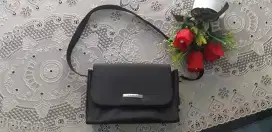 Tas Samping Kecil hitam