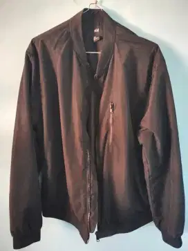 Jaket H&M size L setara XL indo