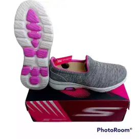 Sepatu Skechers Go Walk 5 Kids