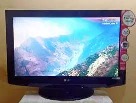 TV LED LG 32 Kondisi Seperti BARU, Sudah ada Port AUX HDMI, USB VGA,.