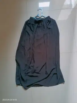 Rok hitam panjang
