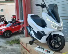 Mainan Motor Aki Anak Honda PCX Lisensi PMB M988 M 988