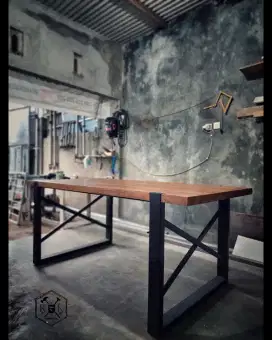 Meja industrial rangka besi custom order