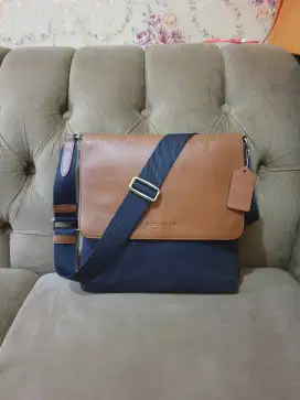 Mulus .authentic tas selempang .sling bag coach