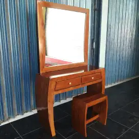 Meja Rias Kayu Jati
