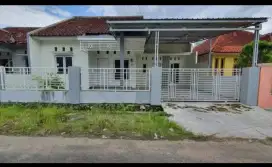 Disewakan Rumah (For Rent)