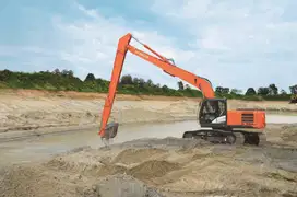 EXCAVATOR HITACHI 210 LC