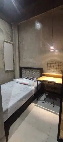 Kost AC Murah kamar mandi dalam di kelapa gading moi mkg