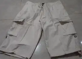 Celana bermuda cotton on sz 34