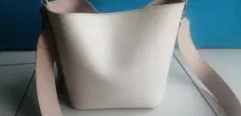 Tas selempang pink putih cream