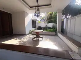Rumah tinggal lux full furnished di batu nunggal indah. Dijual murah
