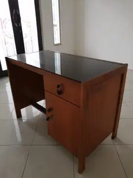 Meja belajar tulis kantor Kayu Jati Muda Baru Stok Lama tidak dipakai