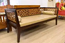 Bale bale daybed minimalis ukir jepara material kayu jati pilihan