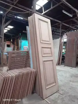 Pintu-pintu kayu solid