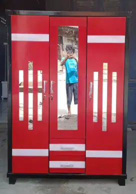 Lemari Baju 3 pintu Tipe Bukaan