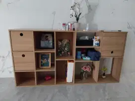 Rak Display Minimalis