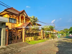 Turun Harga!!! Rumah mewah 2 lantai Kawasan Elite Luas 300 m2