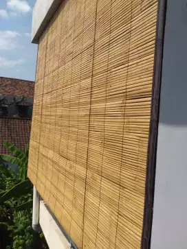 Tirai bambu lapis kain