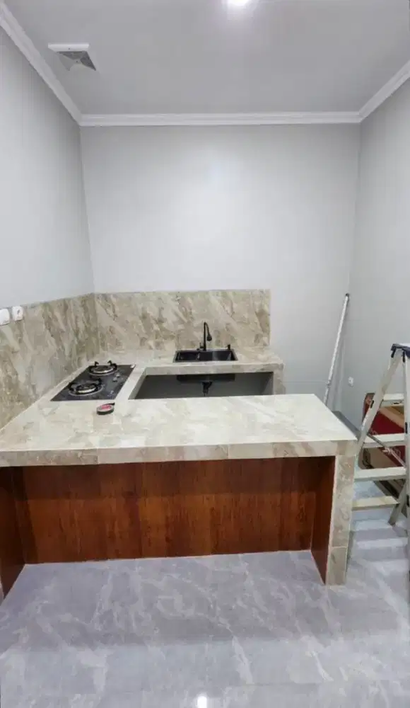 Tukang baja ringan bangunan