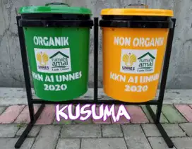 Tong Sampah Plastik 25 Kg + Rangka Besi Model Gantung