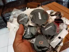 Tutup lensa dan kamera dslr