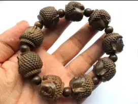 Gelang Kayu Gaharu Vietnam (kepala Budha)