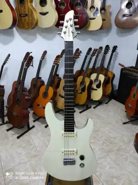 YAMAHA RGX A2 Gitar Elektrik Mewah