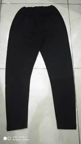 Celana legging karet, lingkar paha +/-50cm