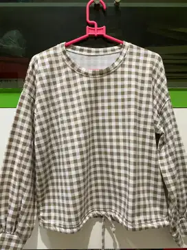 Sweter Kotak Cream PROMO!