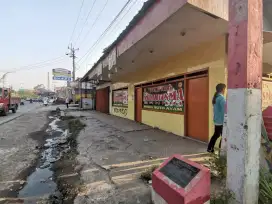 Ruang Usaha untuk Gudang, workshop atau Toko akses Lebar