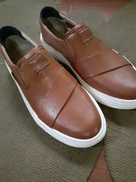 Sepatu Mark Nason Skechers model Slip on,   brand New in Box