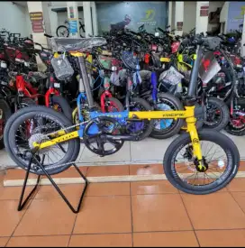 Sepeda lipat pasific flux ukuran 16 inch speed 10 rem hidrolik dikotak