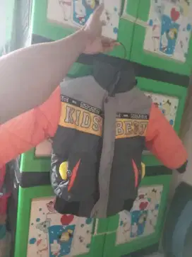 jaket anak laki- laki dan perempuan