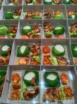 Paket Nasi kotak Ayam bakar komplit nasi box siap kirim