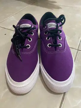 SEPATU CONVERSE ORIGINAL (BNIB)