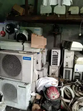 Terima borongan Ac bekas dan barang2 ex kantor terdekat