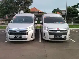 Sewa Toyota Hi Ace Premio Murah