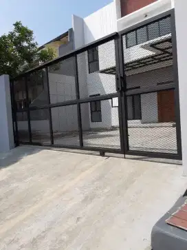 Menerima pesanan dan mengerjakan pager