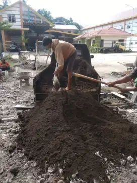 Menjual Tanah Hitam(Topsoil)