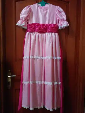 Gaun Elegan Pink Halus & Berpita Merah