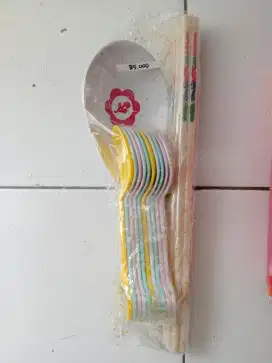 Sendok Makan Anak dll msh baru