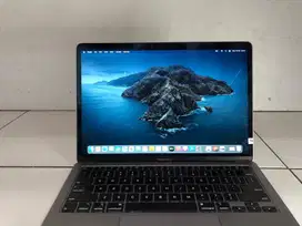 MacBook Air 2020 16/256GB