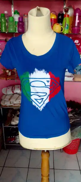 Kaos superman biru