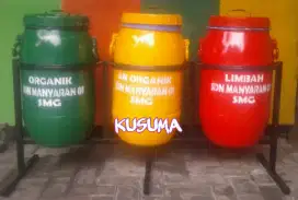 Tong Sampah Gt 40 Ltr + Rangka Besi Isi 3 Jenis